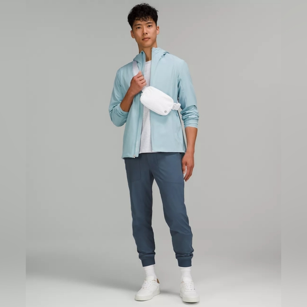 New Lululemon Everywhere Belt Bag - Picture 6 of 12